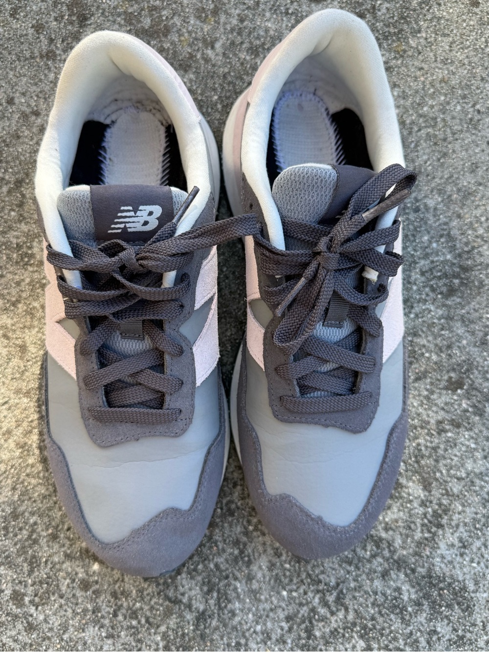 New Balance S237 - women’s sz 9